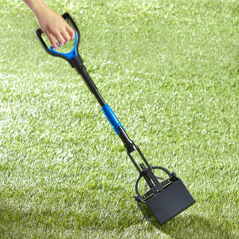 Vibrant Life Foldable Plastic Spring Action Pooper Scooper for Dogs - Black/Blue