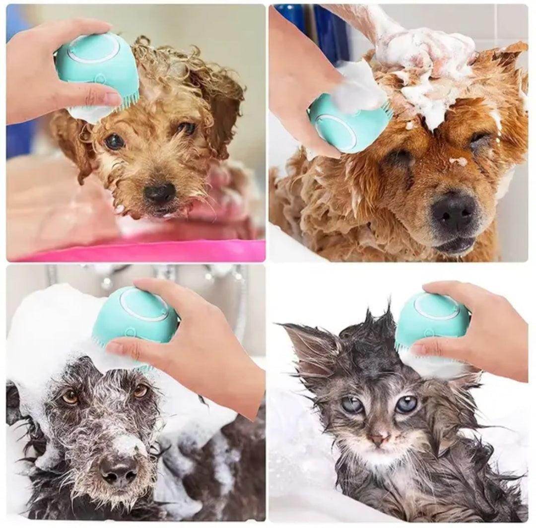 Eco-friendly Soft Pet Silicone Bath Brush With Soap Dispenser - Simply Petastic