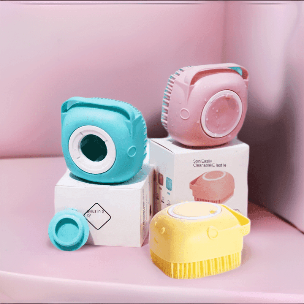 Eco-friendly Soft Pet Silicone Bath Brush With Soap Dispenser - Simply Petastic