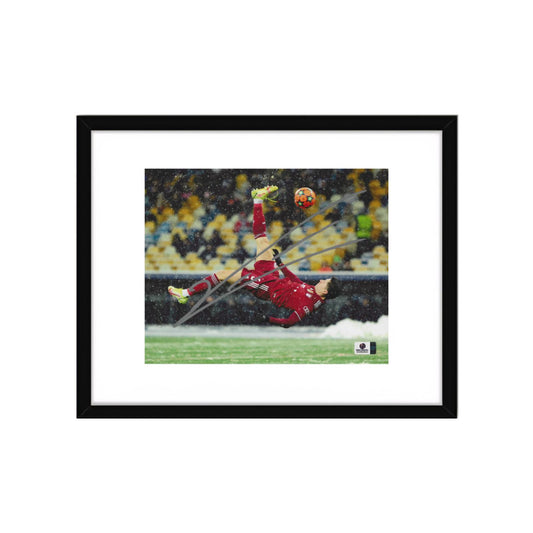 Robert Lewandowski FC Bayern Munich Autographed 8x10 Photo Art Print   W/Frame